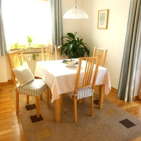 Edmeier Apartmán *